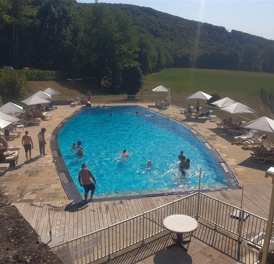 Our pool - Château la fleunie